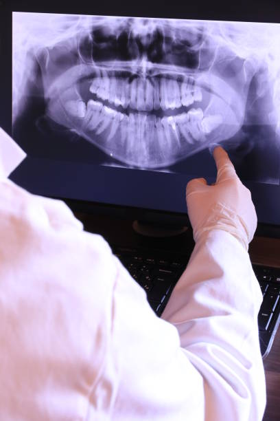 Best Emergency Treatment for Toothache in San Luis, AZ